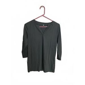 Basic Black Tee Split Neck 3/4 Sleeves Size Small